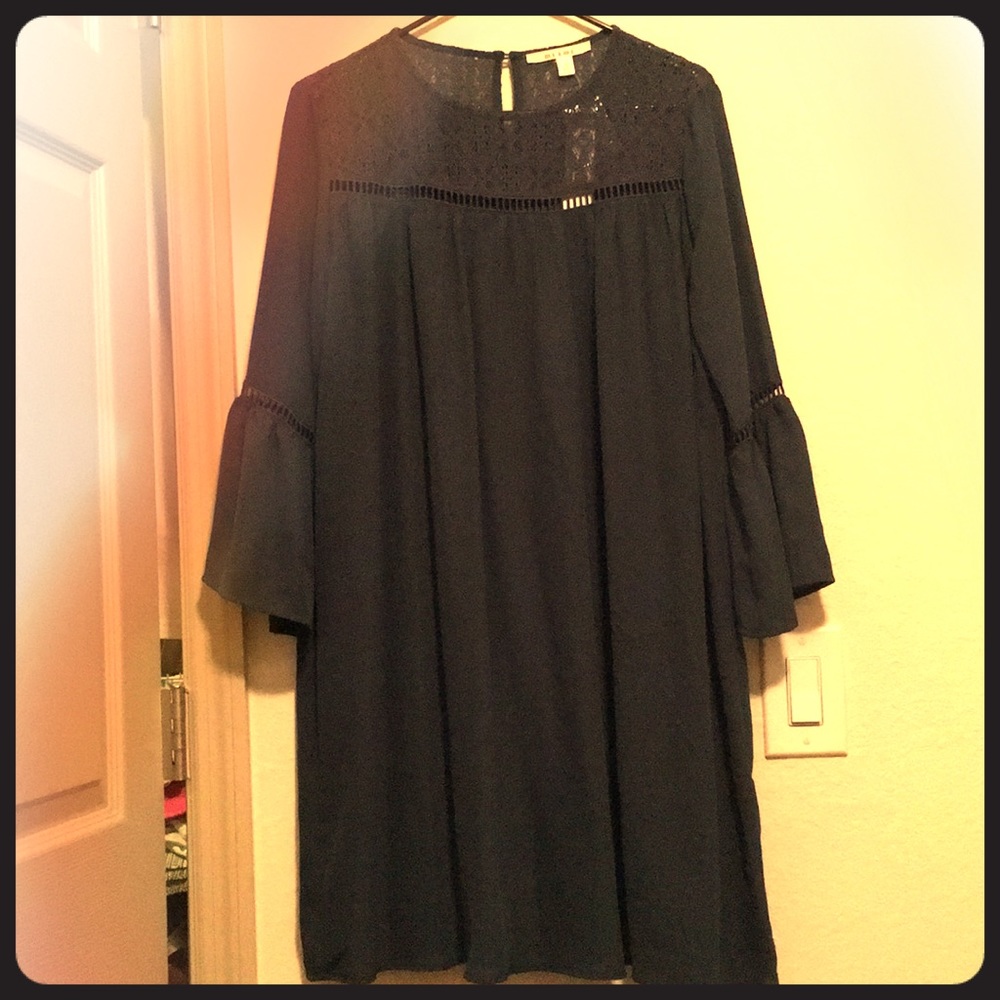 Teal bell sleeve dress